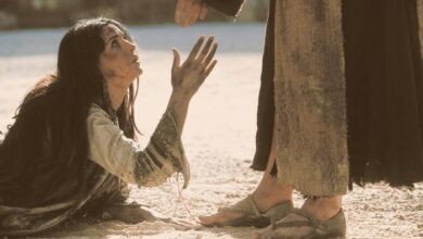 A Los Pies de Cristo